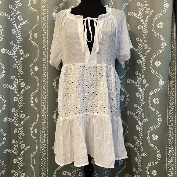 NEW CUPSHE Floral Eyelet Tie Neck Babydoll Dress White Bathing Suit Cover Small - Picture 1 of 11